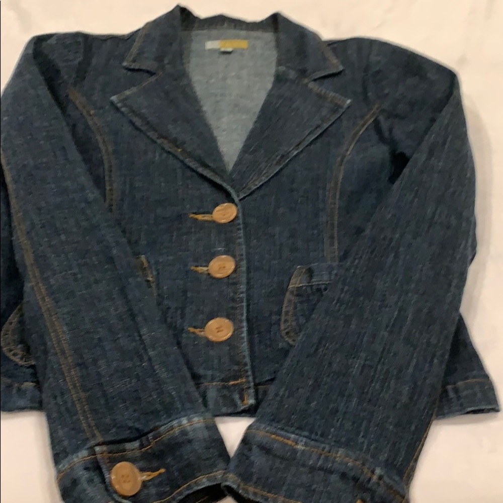 Jacket - Picture 2 of 4